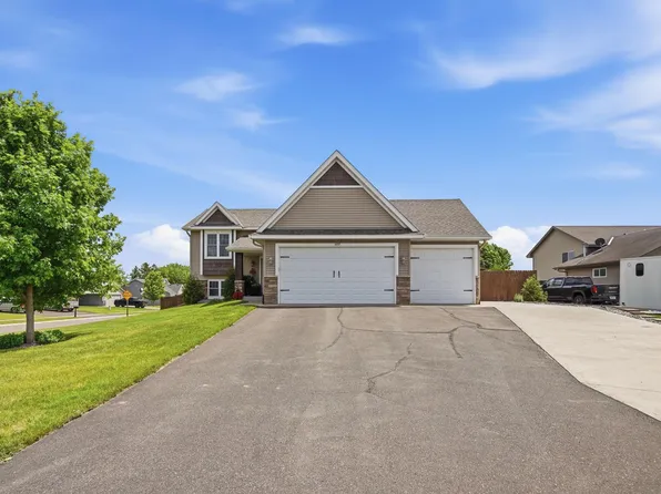 1632 Jefferson St S, Cambridge, MN 55008