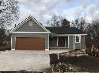 169 Dickenson St, Romeo, MI 48065