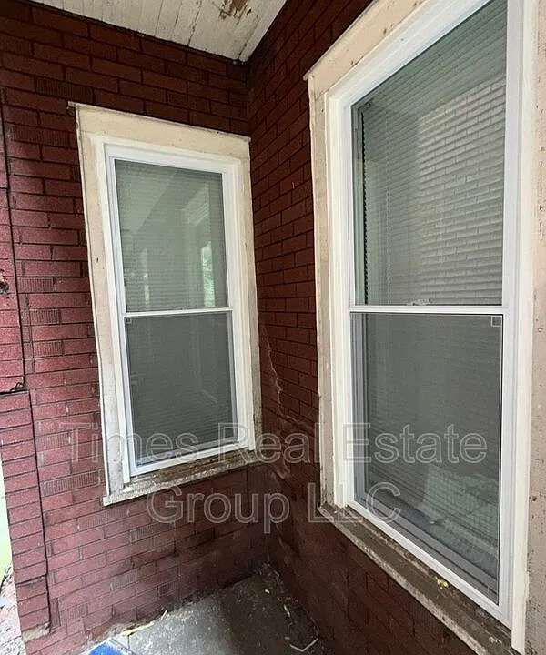 226 Dock St #1