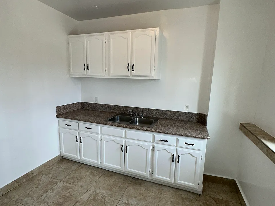 1675 W Martin Luther King Jr Blvd #3