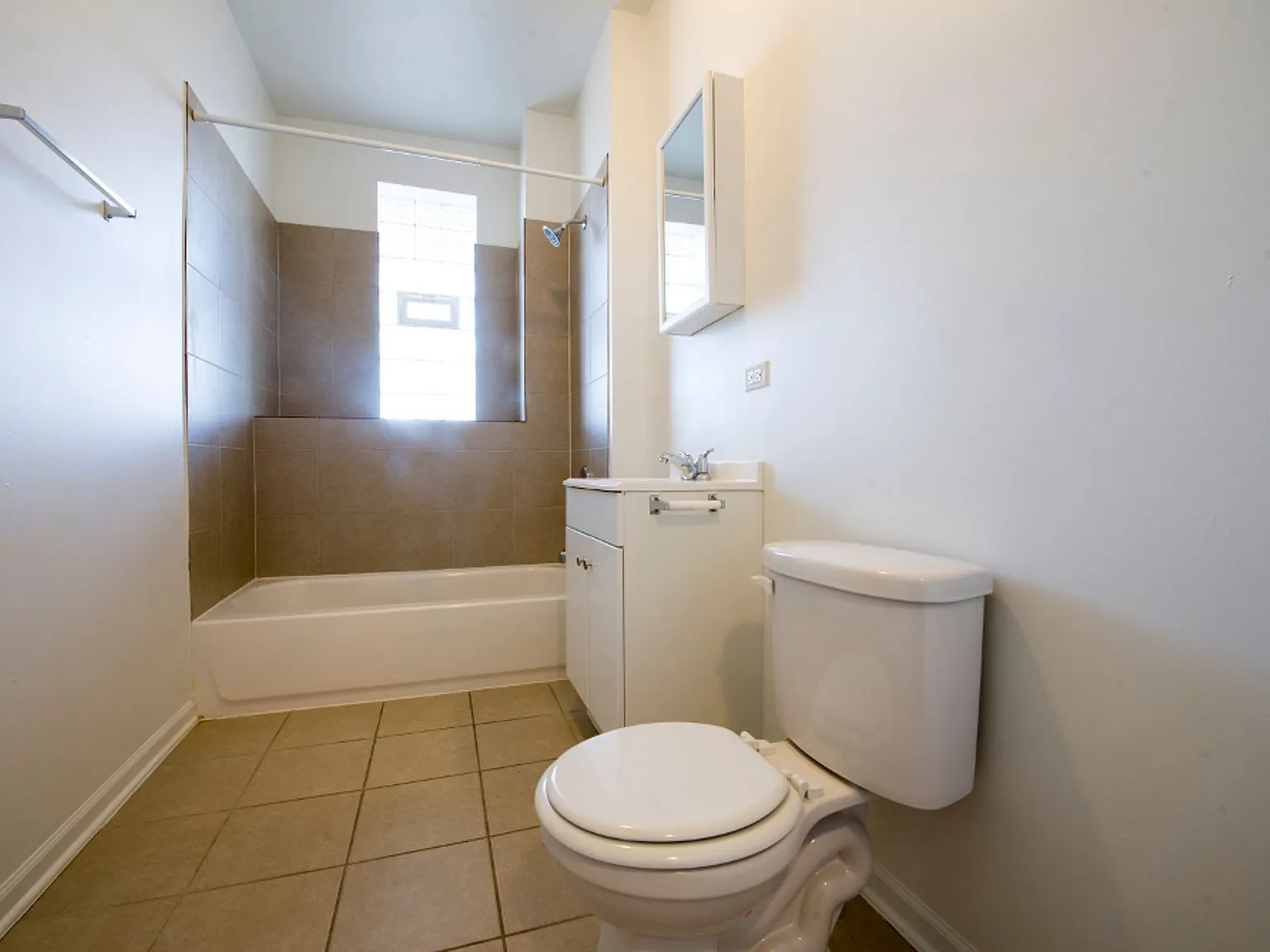3454 W Lexington — Photo 1