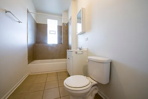 3454 W Lexington St 715-21 S St Louis Chicago, IL 60624 Photo 1