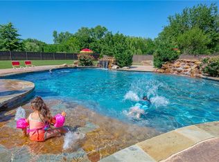 6201 Whispering Grove Dr, Oklahoma City, OK 73169
