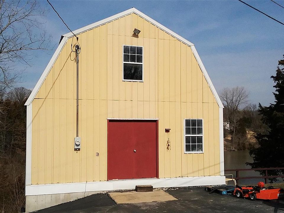 2nd image of 6 Cherrie Ct