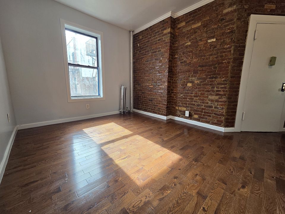 1st image of 70 Post Ave APT 4C