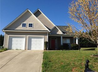 200 Tarrington Dr, Statesville, NC 28625