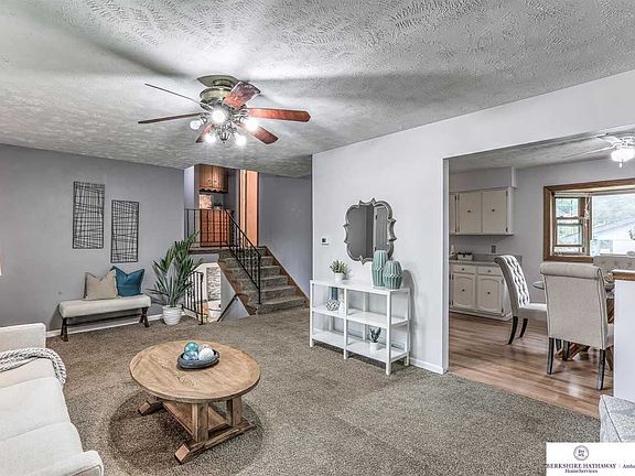 5th image of 8815 S Glenview Dr