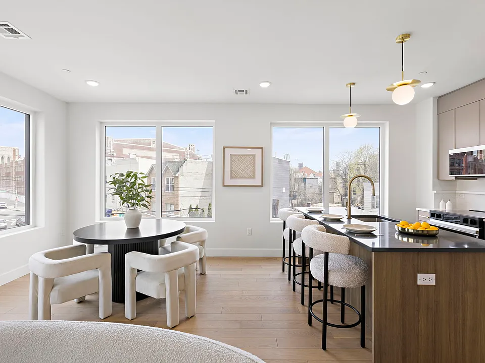 35 Orchard St #201