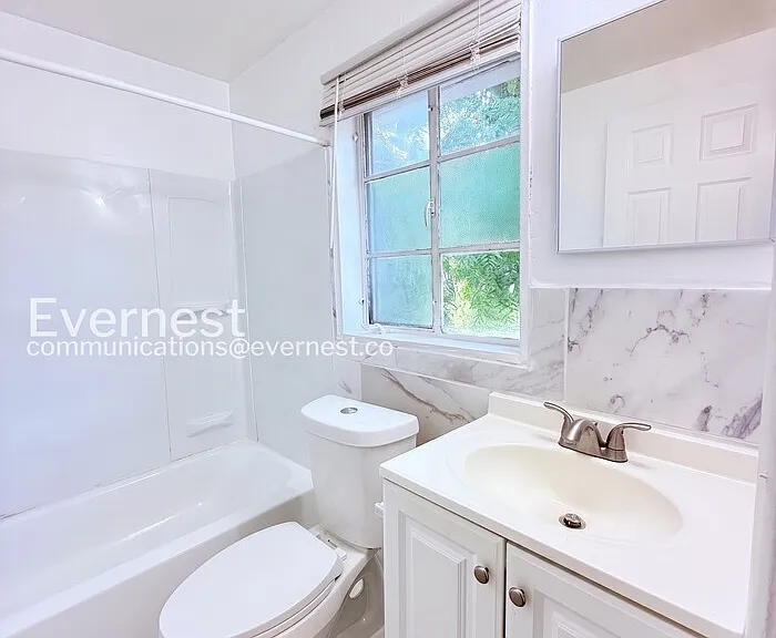 15378 Meyers Rd — Photo 19