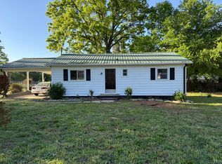 628 Trantham Dr, Lexington, NC 27292