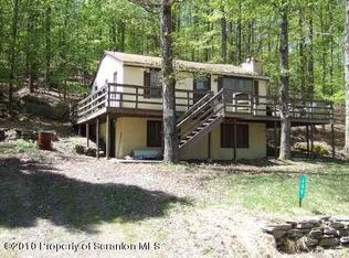 148 Lakeshore Dr, Lakeville, PA 18438