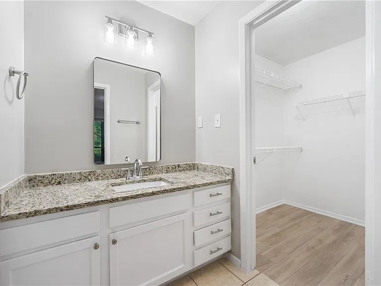 113 Tuxworth Cir — Photo 21