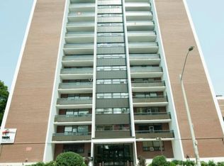 30 High St E, Mississauga, ON