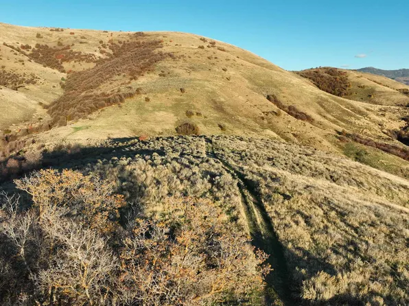 N 2800 E, Preston, ID 83263