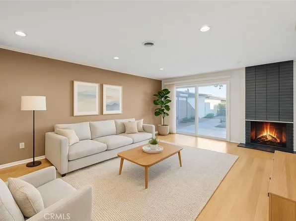 21436 Via Straits Ln, Huntington Beach, CA 92646