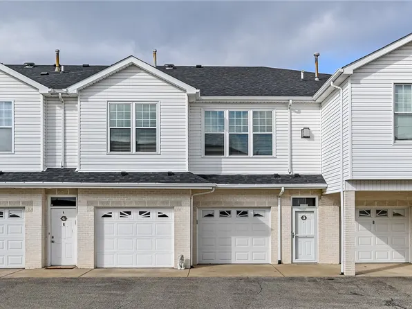 227 Adams Pointe Blvd Unit 3, Mars, PA 16046