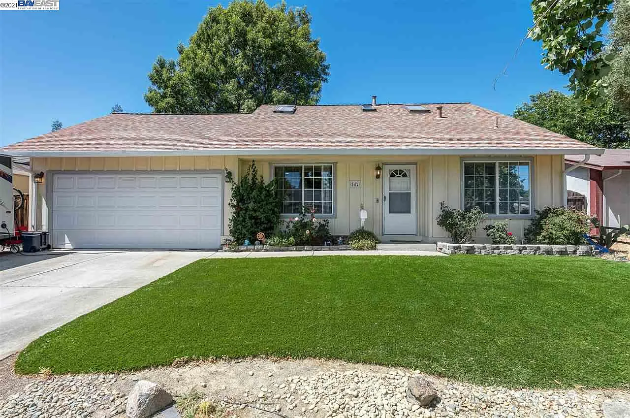 542 Covington Way photo 1