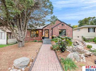 3865 Gordon St, Omaha, NE 68105