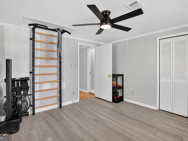 2064 Adriatic Dr — Photo 11