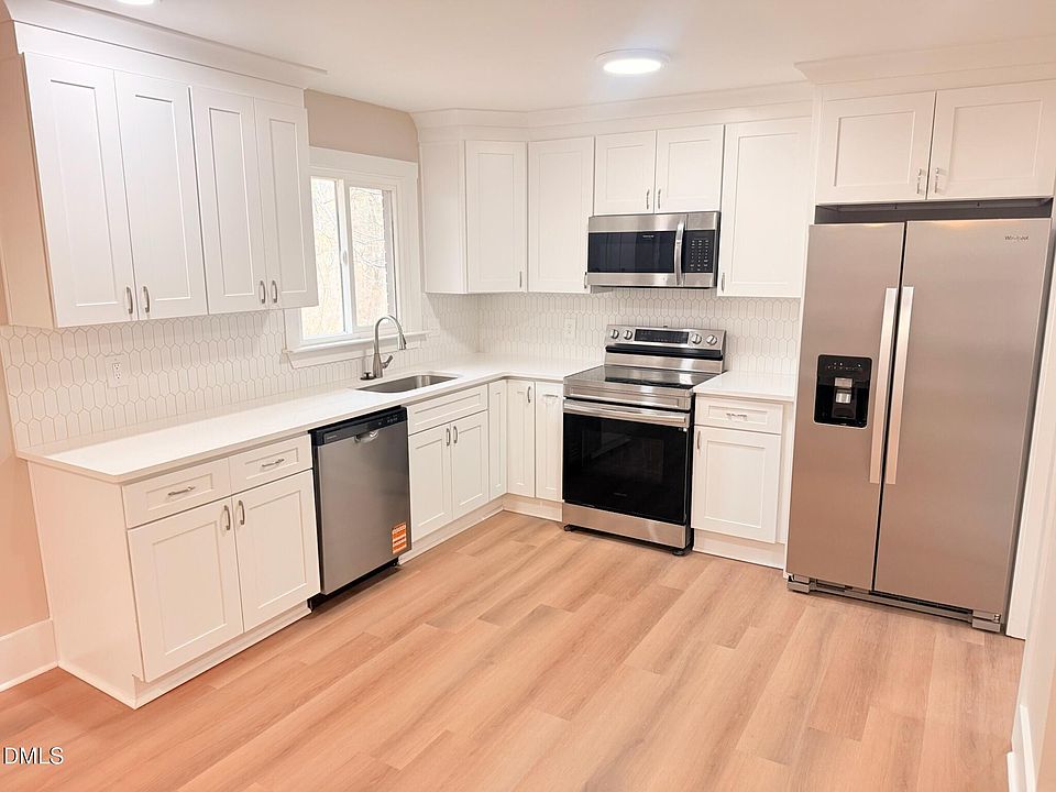 1st image of 1209 Snow Hill Rd