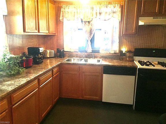 5th image of 1523 Sheridan Ave NE