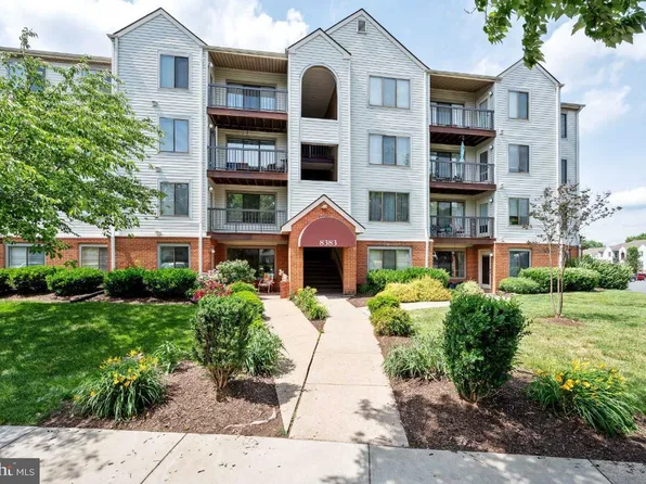 8383 Buttress Ln APT 401, Manassas, VA 20110