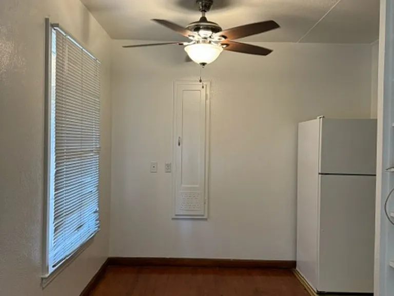 1257 N Van Ness Ave — Photo 9