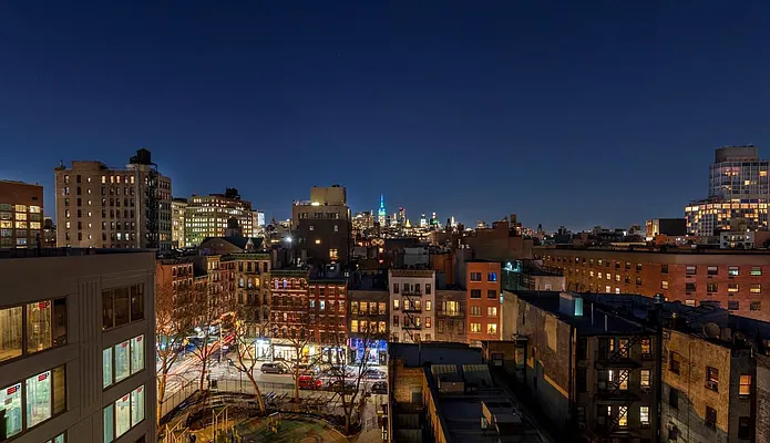 Sold by Douglas Elliman | media 15