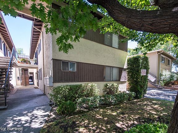 4th image of 742 S 9th St