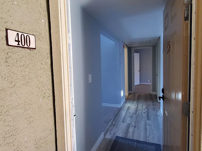 5080 Indian River Dr #400 — Photo 7