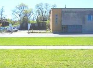 70 N State St, Elgin, IL 60123