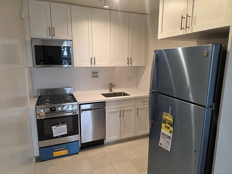 139-21 86th Ave #2J — Photo 6