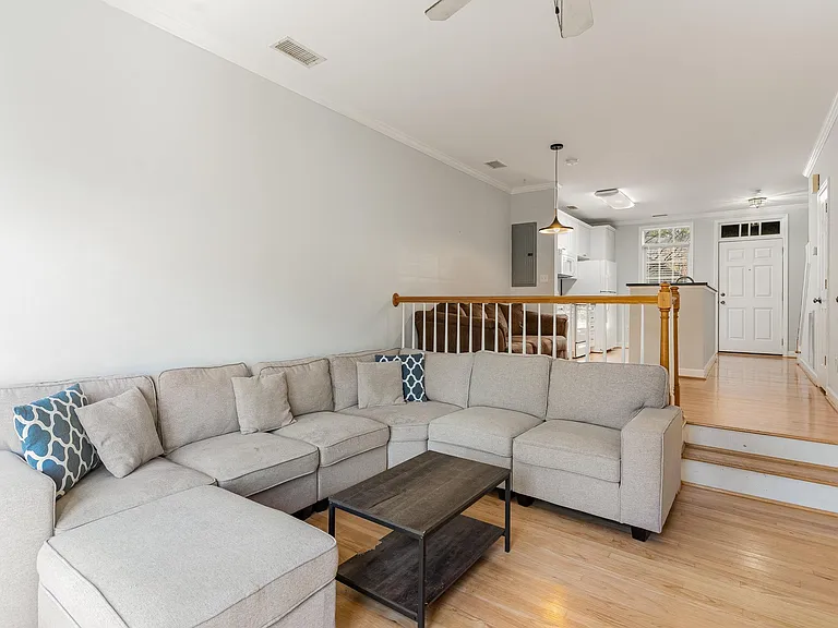111 Ellington Oaks Ct — Photo 13