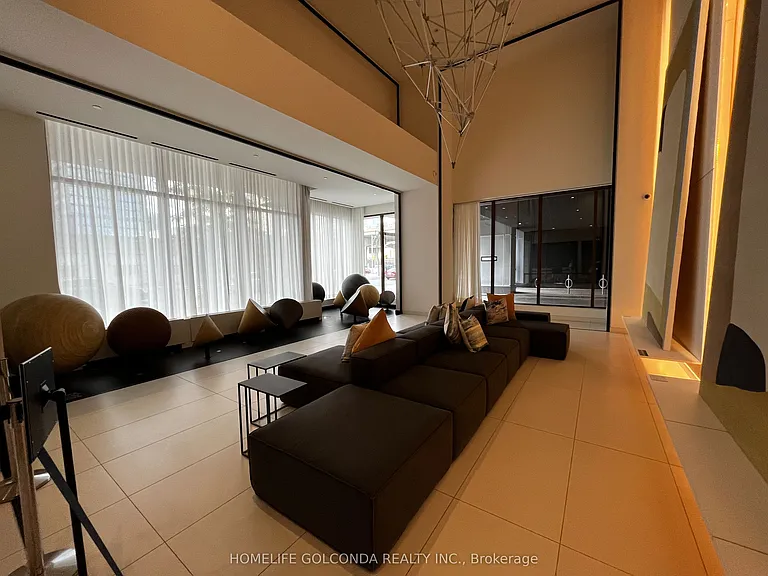 15 Lower Jarvis St #2711 — Photo 3