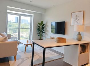 2495 Eglinton Ave W #309, Mississauga, ON L5M 7C1
