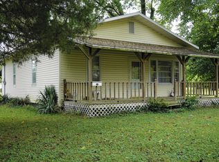 823 E Main St, Du Quoin, IL 62832