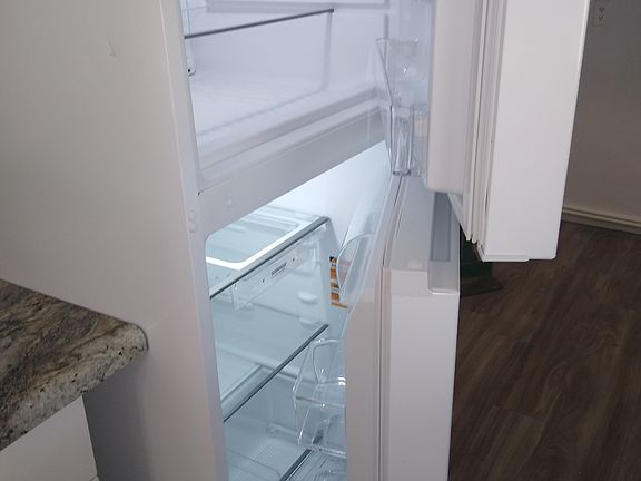 4th image of 3302 Grandview Dr