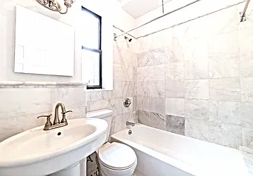 Rented by Traci Kuther, LREB