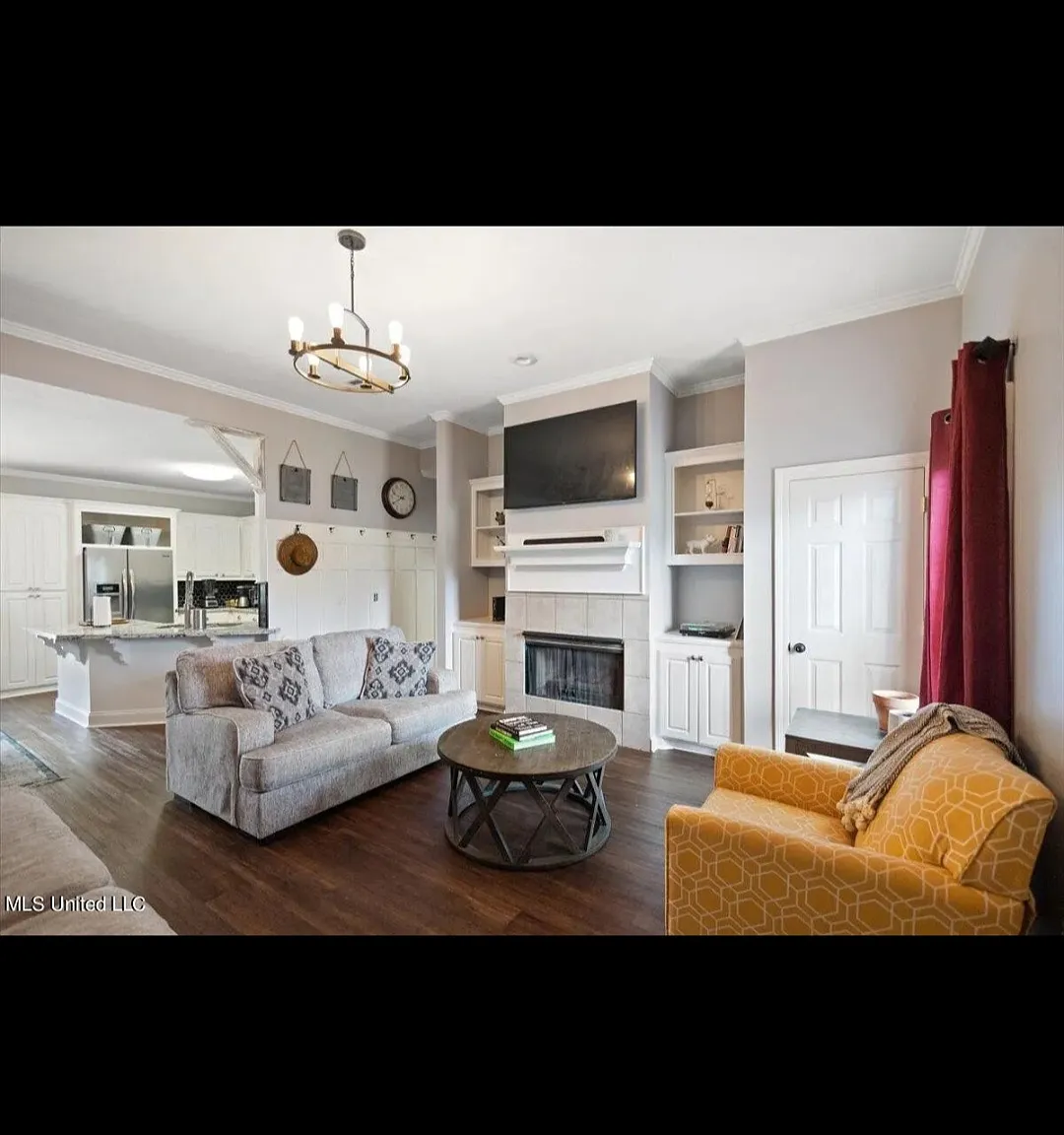 3 bed, 1544 sqft, $2,300 — Photo 2