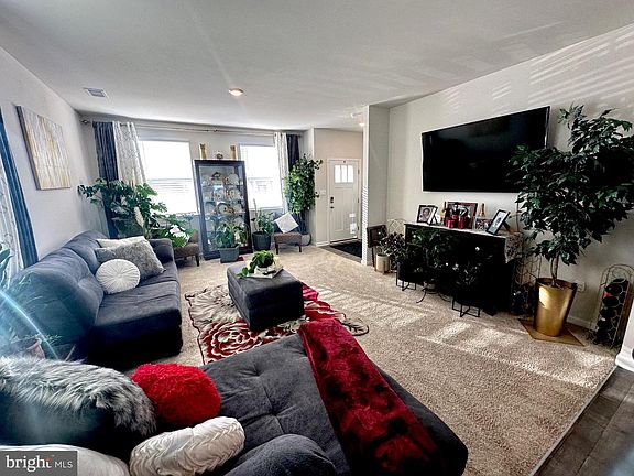 4th image of 511 Little Eden Way