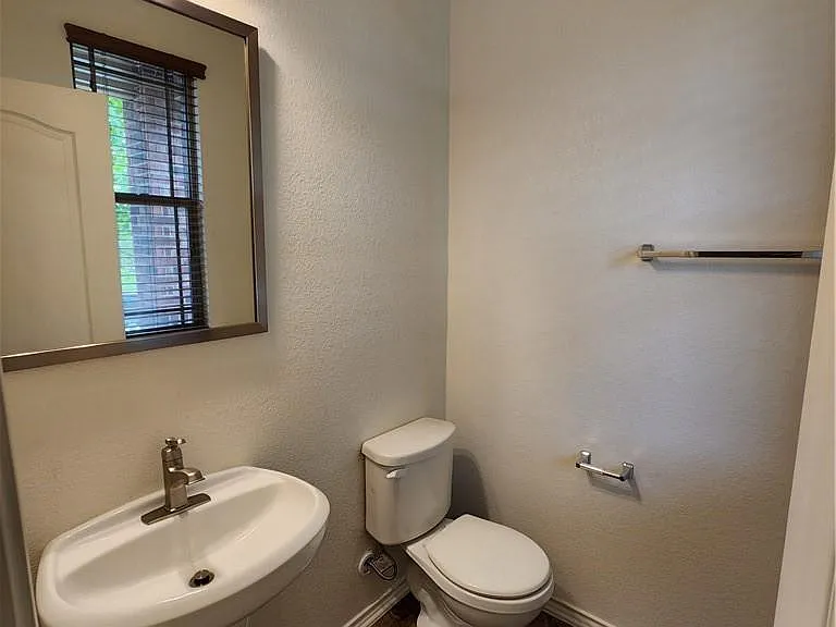 222 Telluride Dr — Photo 13