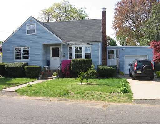 Exterior Front with 1 car attached garage