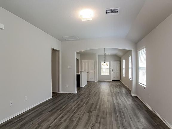 4th image of 341 Shelby Meadow Dr