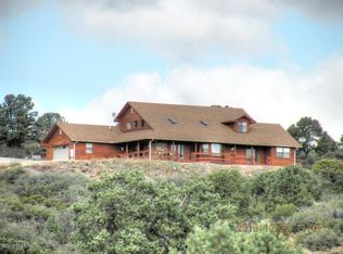 17520 W Buckhorn Dr, Peeples Valley, AZ 86332