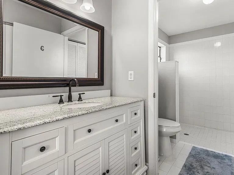 13545 Fountain View Blvd — Photo 16
