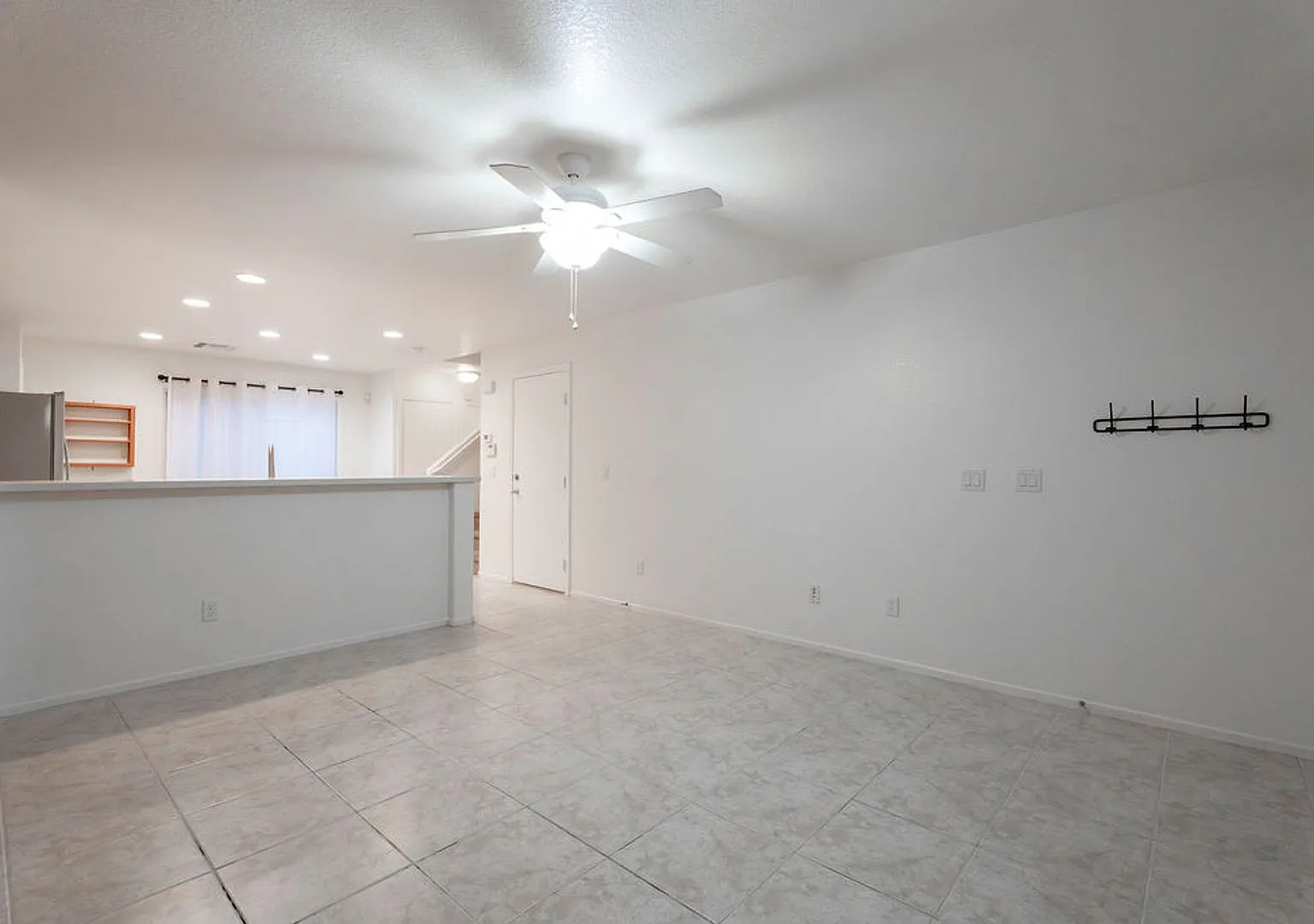 10380 Commanche Moon Avenue, Las Vegas, NV 89129 — Photo 2