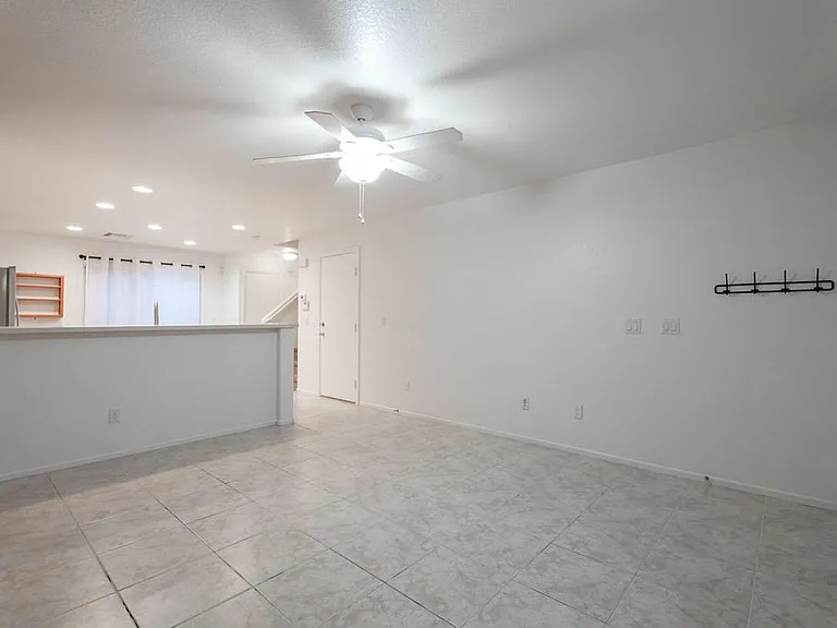 10380 Commanche Moon Ave — Photo 2