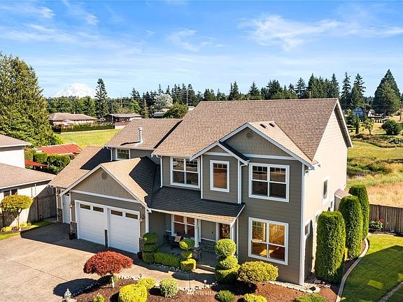 3rd image of 1322 28th Avenue Ct SW