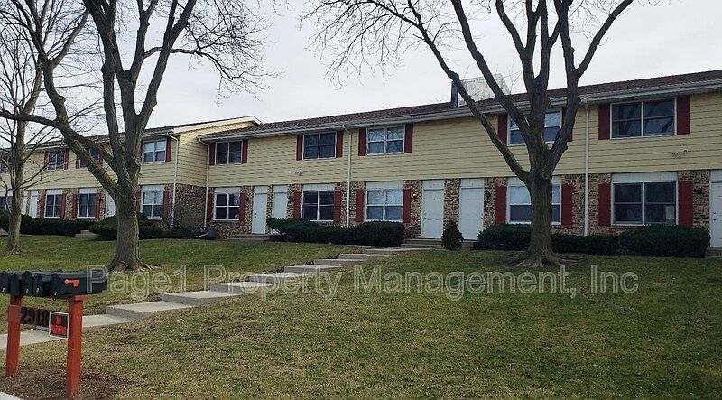 1st image of 2918 Grinnell Dr Unit 8