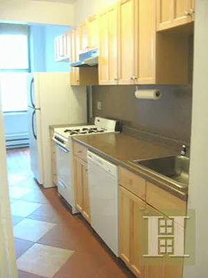 Rented by Halstead Real Estate | media 10